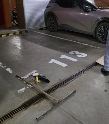 На паркинге обновляют разметку: просим быть внимательными